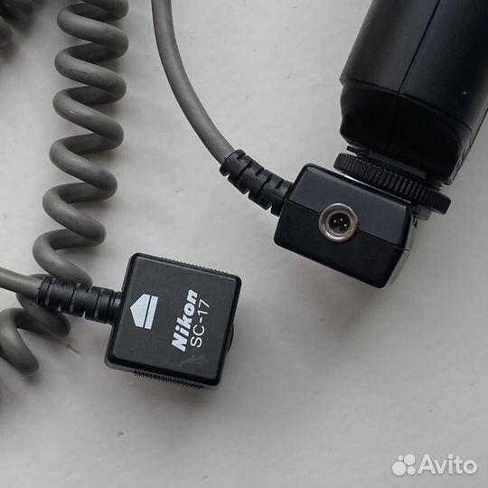 Вспышка leica SF 240 + шнур nikon sc 17