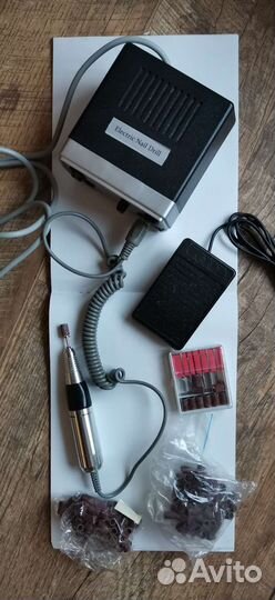 Машинка для маникюра и педикюра