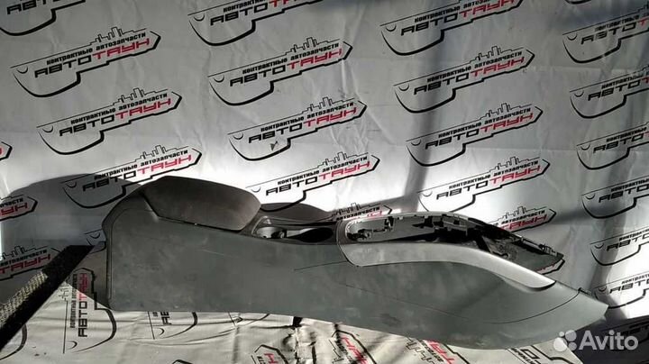 Подлокотник audi A4 A5 S4 S5 8F7 8K2 8K5 8KH 8T3 8TA B8 черный FA189