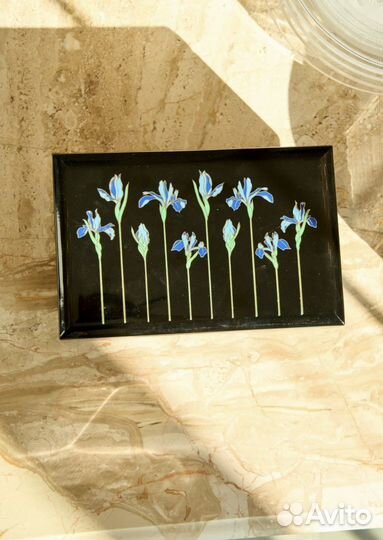 Музыкальная шкатулка «Ирисы», 80-е гг., Япония