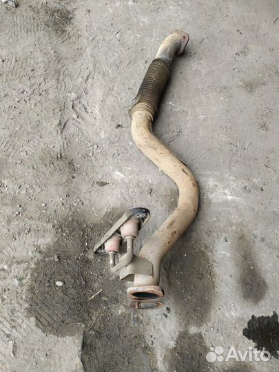Труба приемная выхлопная vw Jetta 6