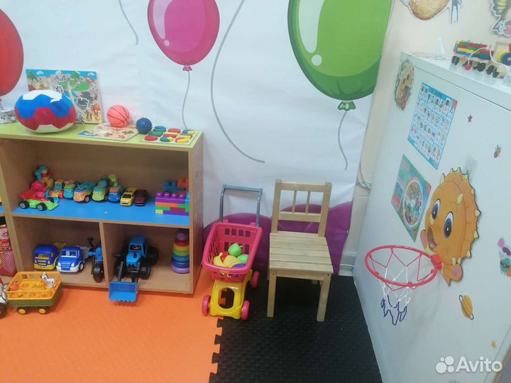 Детские игрушки, лабиринт, батут, оборудование
