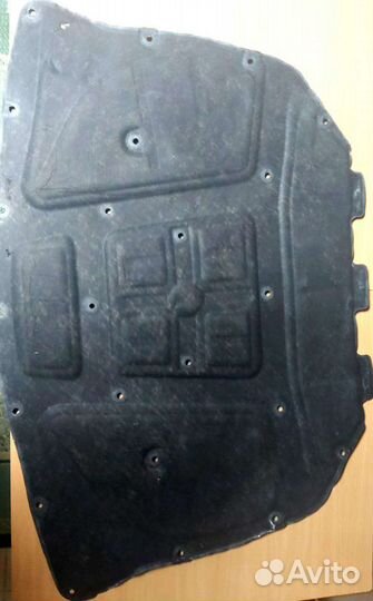 Подкапотник на бмв ф10 (утеплитель капота)