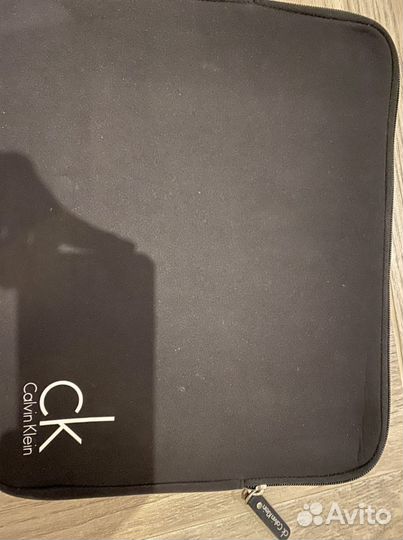 Чехол сумка Calvin Klein для ноутбукa новый