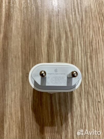 Зарядка на iPhone 20w USB-C