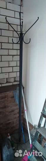 Вешалка напольная кованная