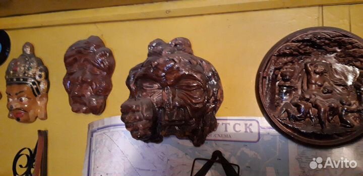 Настенное панно,маски,кресты