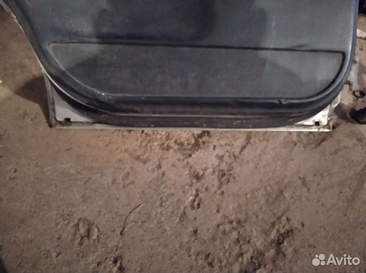 Двери на nissan primera