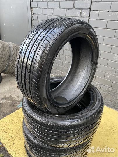 Headway HU901 235/45 R18 98W