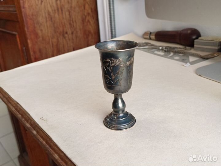 Рюмка серебряная