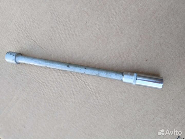 Свечная головка 16 мм