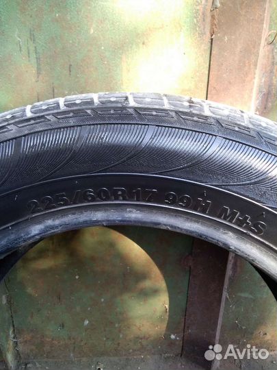 Kumho Solus KL21 225/60 R17