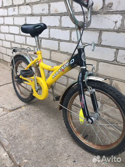 Велосипед Детский с дополнительными колёсами