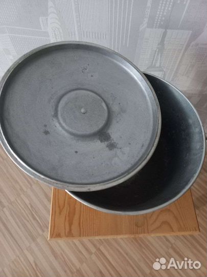 Котелок походный из СССР на 6 литров