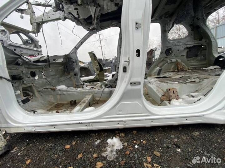 Порог со стойкой левый Mitsubishi Outlander GF 201