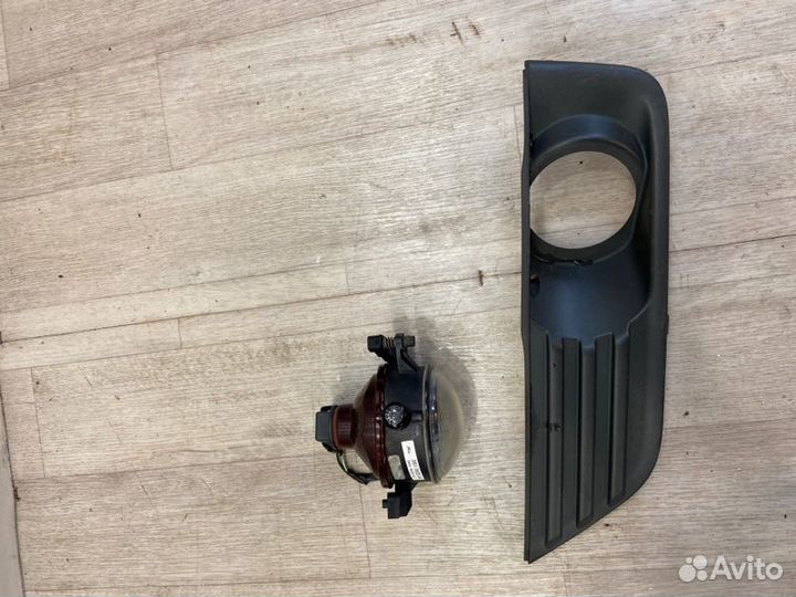Фара противотуманная Ford Focus CB4 1.6L