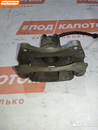 Суппорт тормозной передний правый Mitsubishi