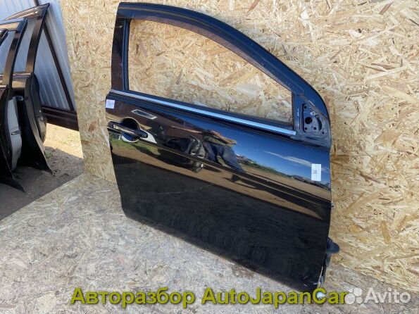 Мицубиши Лансер 10 дверь пассажирская