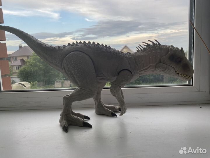 Динозавр Indominus rex