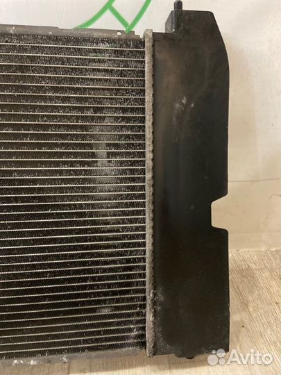 Радиатор охлаждения двигателя Toyota Avensis T25