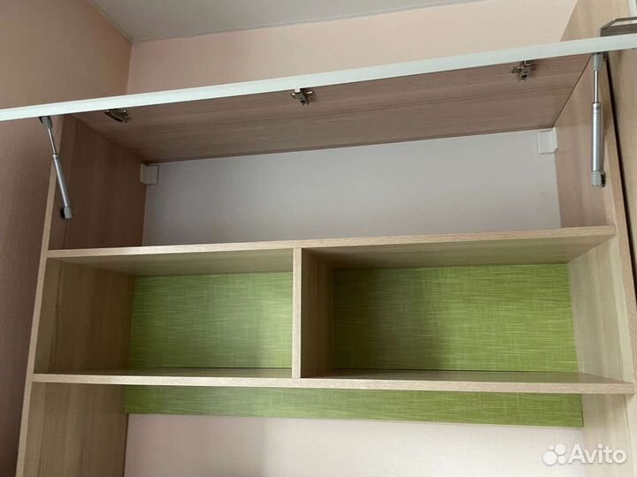 Угловой письменный стол