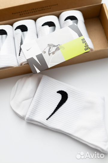 Оригинальные белые носки 