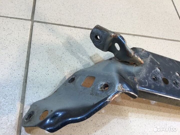 Кронштейн крепления крыла правый Mazda Cx-5