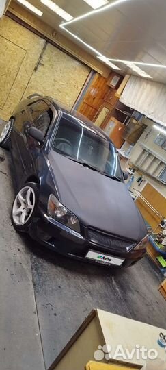 Toyota Altezza 2.0 AT, 2000, 272 000 км
