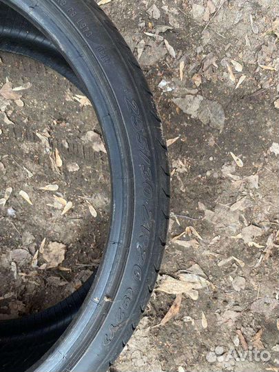 Pirelli P Zero 255/30 R20