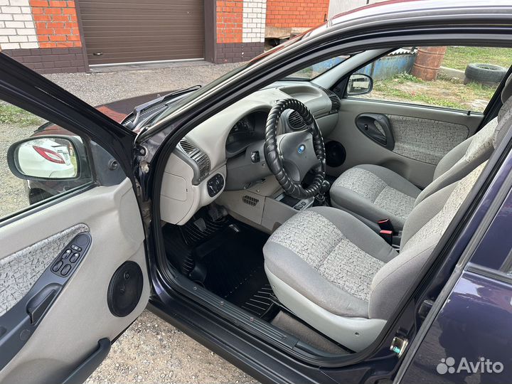 LADA Kalina 1.6 МТ, 2007, 242 700 км