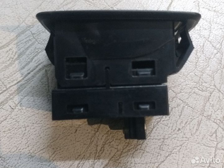 Кнопка стеклоподьемника бмв F30