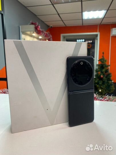 TECNO Phantom V Flip, 8/256 ГБ