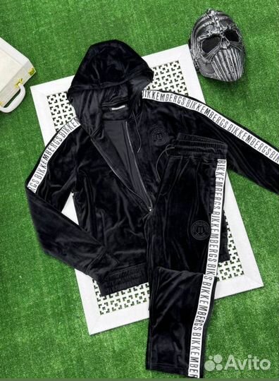 Костюм велюровый bikkembetgs