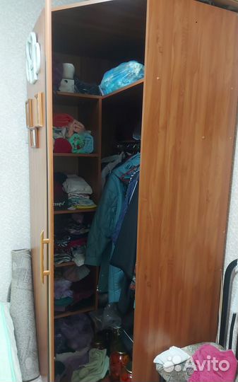 Шкаф угловой