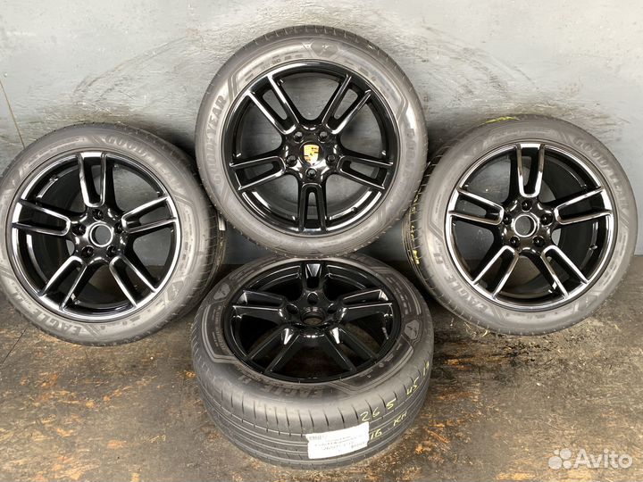 Колеса оригинал Porsche Panamera R19 Black Vision