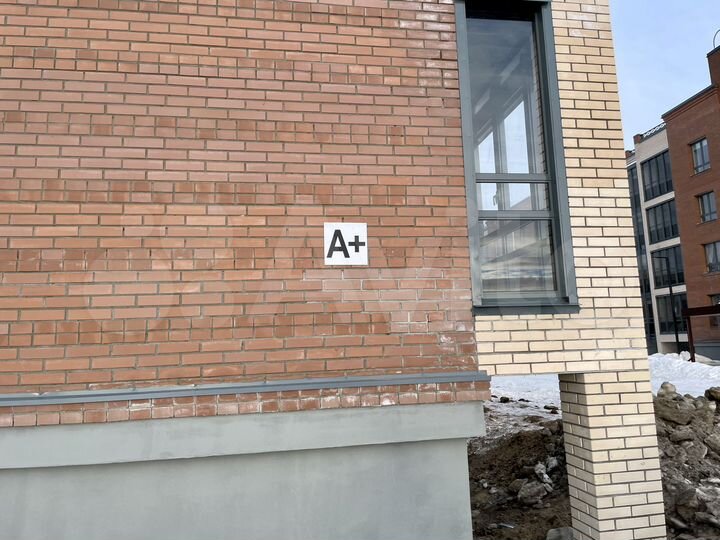 2-к. квартира, 69,3 м², 4/4 эт.