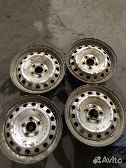 Диски r16 + колпаки r16