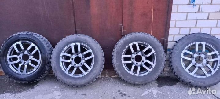 Contyre Expedition 215/65 R16