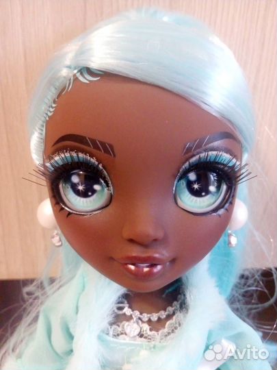 Rainbow high Robin Sterling slumber party