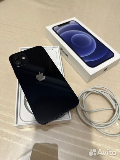 iPhone 12, 64 ГБ