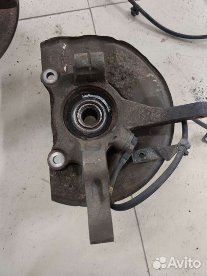 Кулак правый Mitsubishi Airtrek, Lancer 9