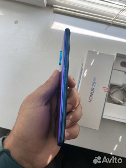 Honor 20lite 128гб