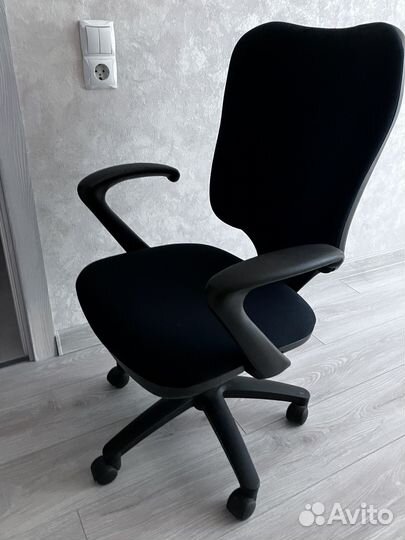 Компьютерное кресло