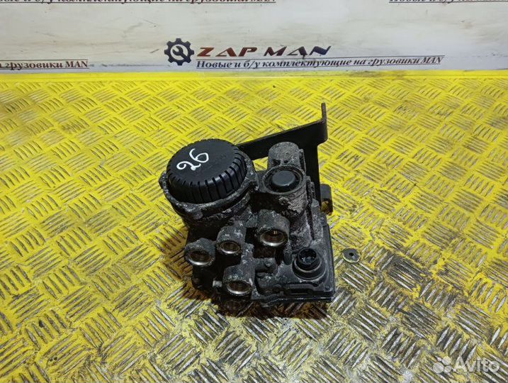 Кран управления тормозами прицепа Man Tgl