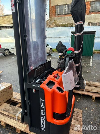 Штабелёр самоходный Noblelift PS16L 4600