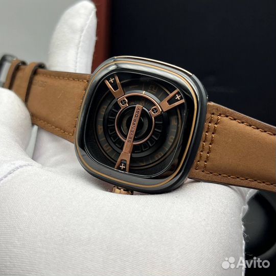 Наручные часы sevenfriday