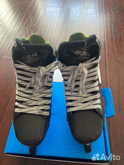 Коньки вратаря bauer pro