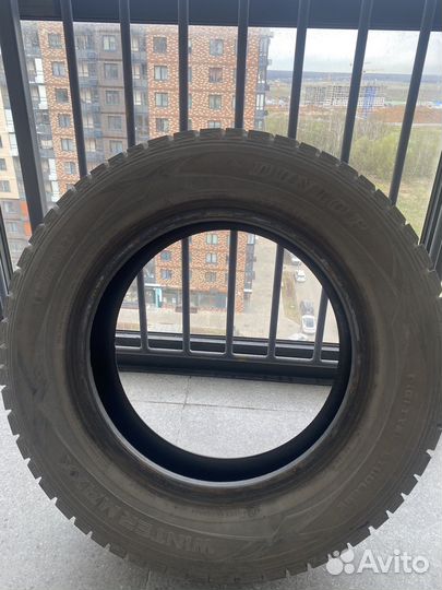 Dunlop Winter Maxx WM01 215/65 R16 98T