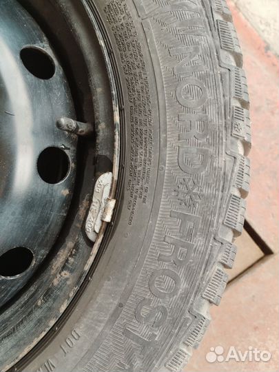 Gislaved NordFrost 100 185/55 R15 98R