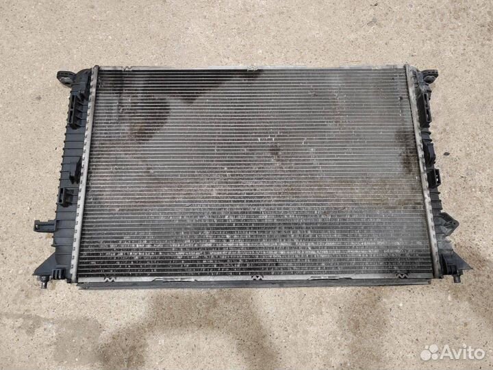Радиатор основной Audi Q5 8R 2012 8K0121251AA
